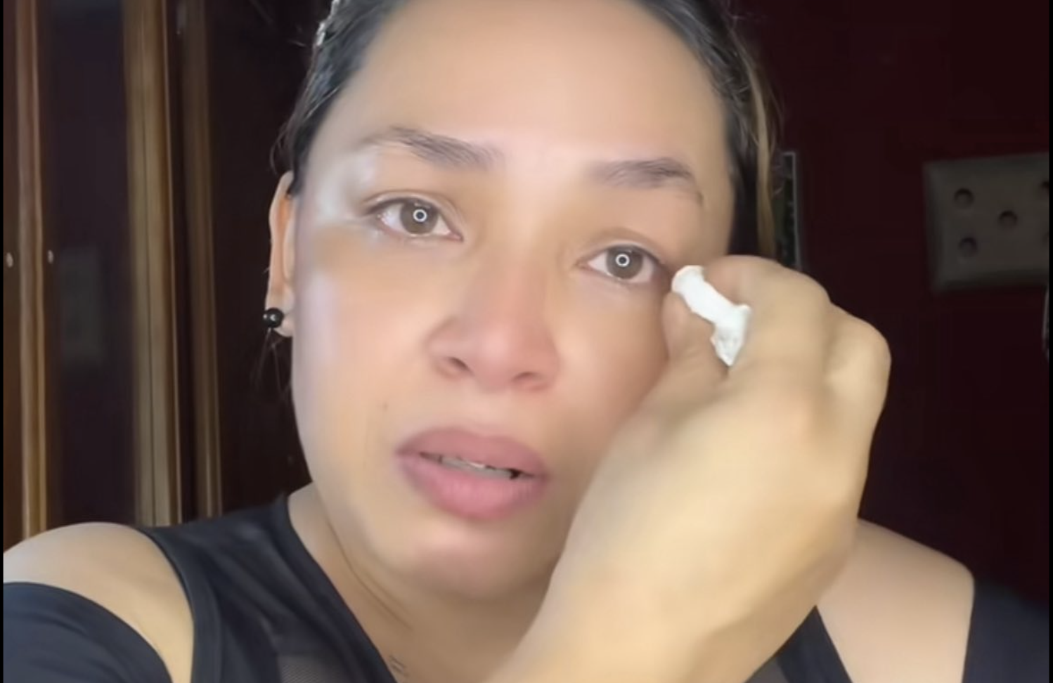 Fan cajemense recibe inesperado regalo de Virlan García tras cancelación de concierto